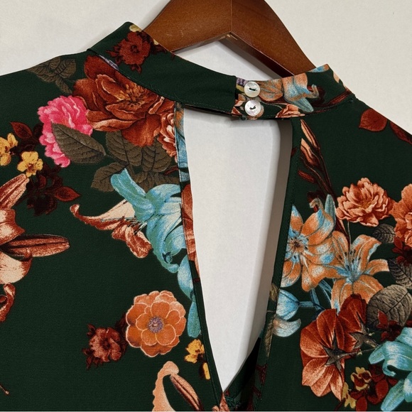 Altar’d State Dark Floral Blouse Flare Bell Sleeve Choker Collar Top SZ Medium - Picture 7 of 15